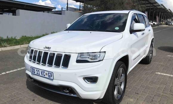 Buy Used Jeep Grand Cherokee White Car in Mbabane in Manzini Buy Used Jeep Grand Cherokee White Car in Mbabane in Manzini