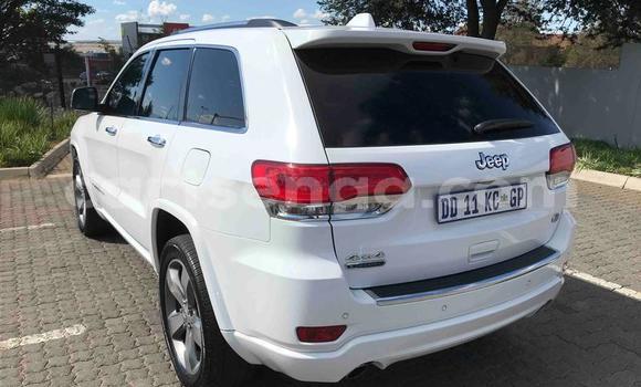 Buy Used Jeep Grand Cherokee White Car in Mbabane in Manzini Buy Used Jeep Grand Cherokee White Car in Mbabane in Manzini