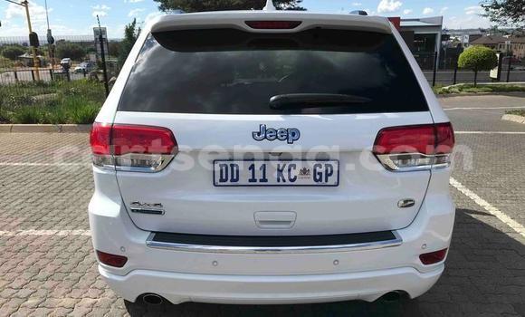 Buy Used Jeep Grand Cherokee White Car in Mbabane in Manzini Buy Used Jeep Grand Cherokee White Car in Mbabane in Manzini