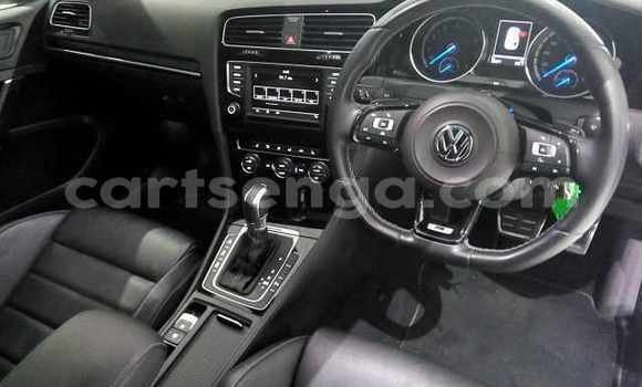 Buy Used Volkswagen Golf R White Car in Ezulwini in Hhohho Buy Used Volkswagen Golf R White Car in Ezulwini in Hhohho