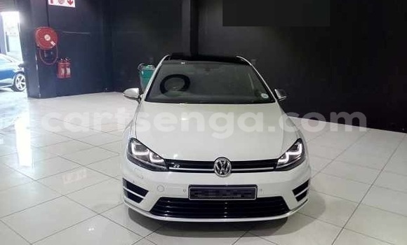Buy Used Volkswagen Golf R White Car in Ezulwini in Hhohho Buy Used Volkswagen Golf R White Car in Ezulwini in Hhohho