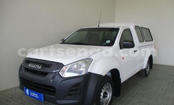 Buy Used Isuzu KB White Car in Ezulwini in Hhohho Buy Used Isuzu KB White Car in Ezulwini in Hhohho