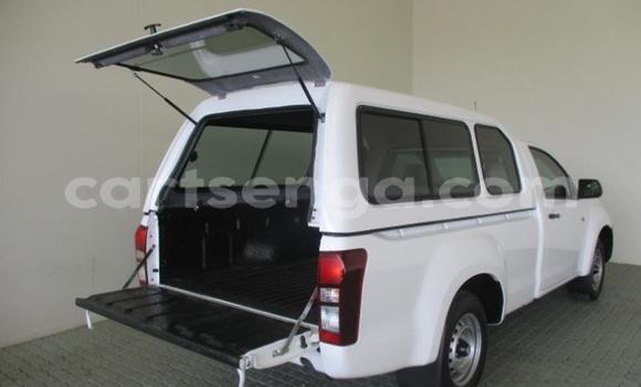 Buy Used Isuzu KB White Car in Ezulwini in Hhohho Buy Used Isuzu KB White Car in Ezulwini in Hhohho