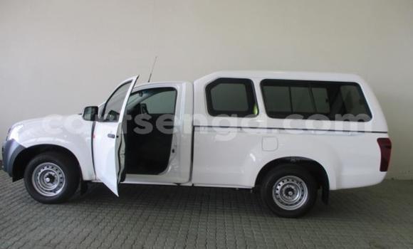 Buy Used Isuzu KB White Car in Ezulwini in Hhohho Buy Used Isuzu KB White Car in Ezulwini in Hhohho
