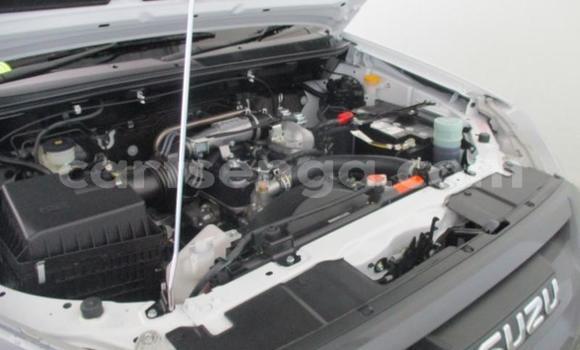 Buy Used Isuzu KB White Car in Ezulwini in Hhohho Buy Used Isuzu KB White Car in Ezulwini in Hhohho