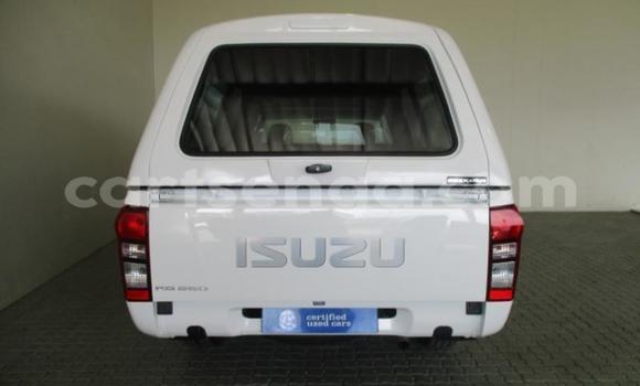 Buy Used Isuzu KB White Car in Ezulwini in Hhohho Buy Used Isuzu KB White Car in Ezulwini in Hhohho