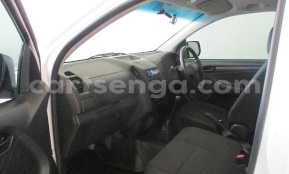 Buy Used Isuzu KB White Car in Ezulwini in Hhohho Buy Used Isuzu KB White Car in Ezulwini in Hhohho