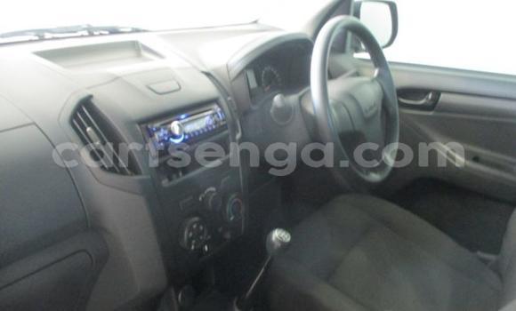 Buy Used Isuzu KB White Car in Ezulwini in Hhohho Buy Used Isuzu KB White Car in Ezulwini in Hhohho