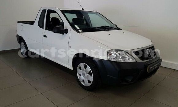 Buy Used Nissan NP 300 White Car in Ezulwini in Hhohho Buy Used Nissan NP 300 White Car in Ezulwini in Hhohho