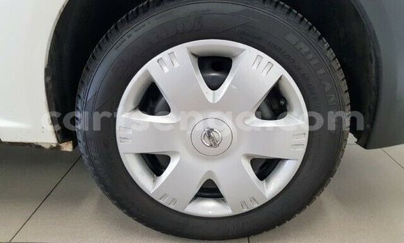 Buy Used Nissan NP 300 White Car in Ezulwini in Hhohho Buy Used Nissan NP 300 White Car in Ezulwini in Hhohho