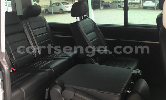 Buy Used Volkswagen Caravelle Silver Car in Manzini in Manzini Buy Used Volkswagen Caravelle Silver Car in Manzini in Manzini