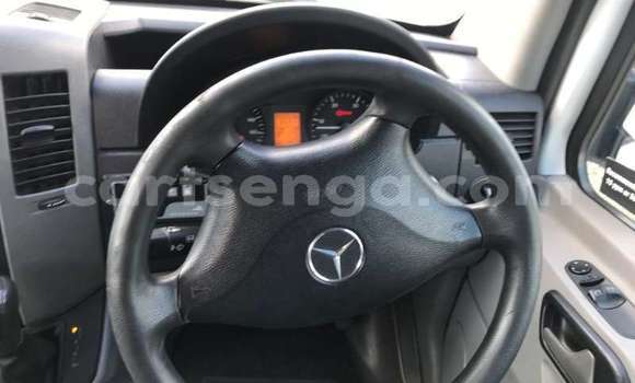 Buy Used Mercedes Viano White Car in Mbabane in Manzini Buy Used Mercedes Viano White Car in Mbabane in Manzini