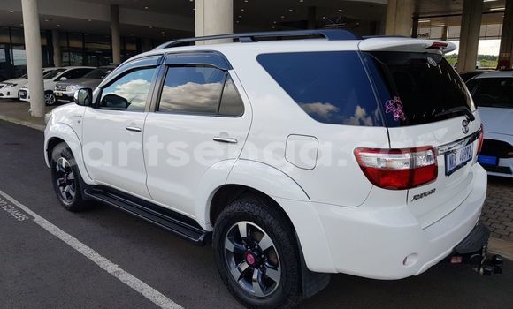 Buy Used Toyota Fortuner White Car in Mbabane in Manzini Buy Used Toyota Fortuner White Car in Mbabane in Manzini