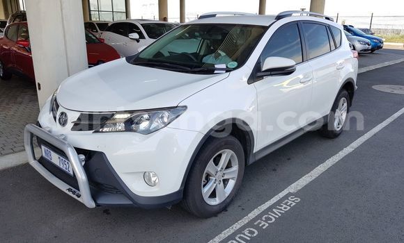 Buy Used Toyota RAV4 White Car in Mbabane in Manzini Buy Used Toyota RAV4 White Car in Mbabane in Manzini