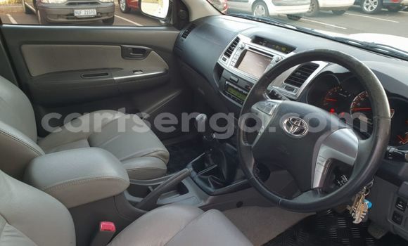 Buy Used Toyota Hilux White Car in Mbabane in Manzini Buy Used Toyota Hilux White Car in Mbabane in Manzini