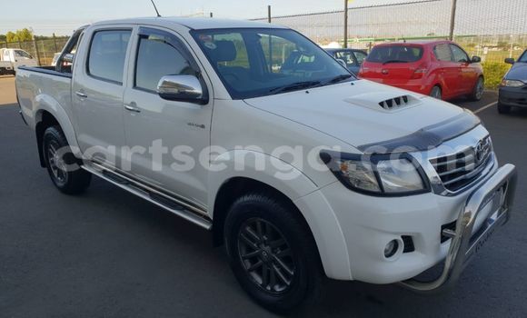 Buy Used Toyota Hilux White Car in Mbabane in Manzini Buy Used Toyota Hilux White Car in Mbabane in Manzini