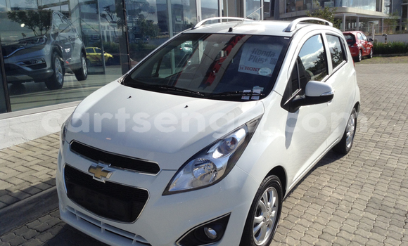 Buy Used Chevrolet Spark White Car in Ezulwini in Hhohho Buy Used Chevrolet Spark White Car in Ezulwini in Hhohho