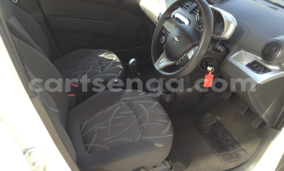 Buy Used Chevrolet Spark White Car in Ezulwini in Hhohho Buy Used Chevrolet Spark White Car in Ezulwini in Hhohho