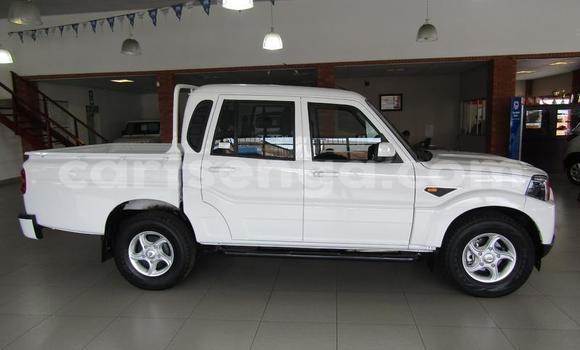 Buy Used Mahindra NC 640 DP White Car in Mbabane in Manzini Buy Used Mahindra NC 640 DP White Car in Mbabane in Manzini