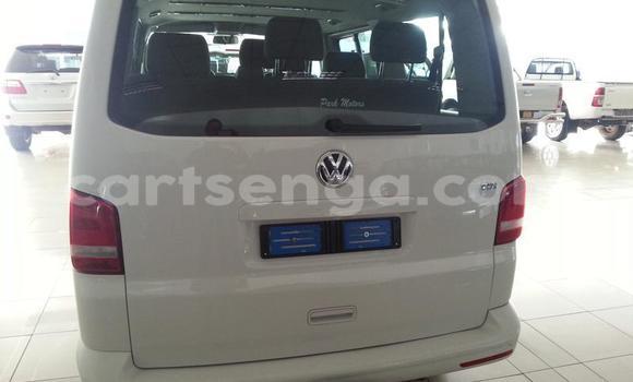 Nunua Ilio tumika Volkswagen Transporter White Gari ndani ya Manzini nchini Manzini Nunua Ilio tumika Volkswagen Transporter White Gari ndani ya Manzini nchini Manzini