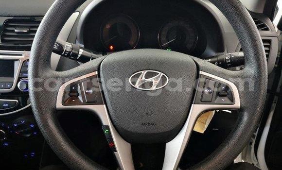 Buy Used Hyundai Accent White Car in Manzini in Manzini Buy Used Hyundai Accent White Car in Manzini in Manzini