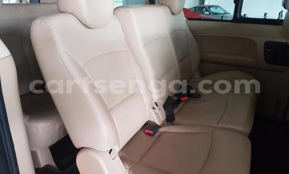 Acheter Occasion Voiture Hyundai H1 Gris à Manzini, Manzini Acheter Occasion Voiture Hyundai H1 Gris à Manzini, Manzini