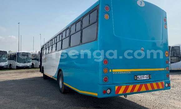 Buy Used Volkswagen Multivan White Car in Mbabane in Manzini Buy Used Volkswagen Multivan White Car in Mbabane in Manzini