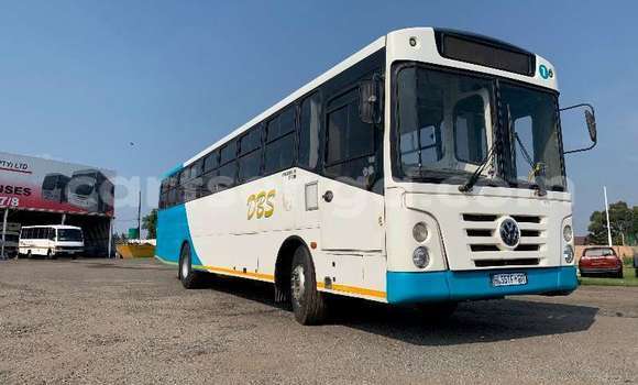 Buy Used Volkswagen Multivan White Car in Mbabane in Manzini Buy Used Volkswagen Multivan White Car in Mbabane in Manzini