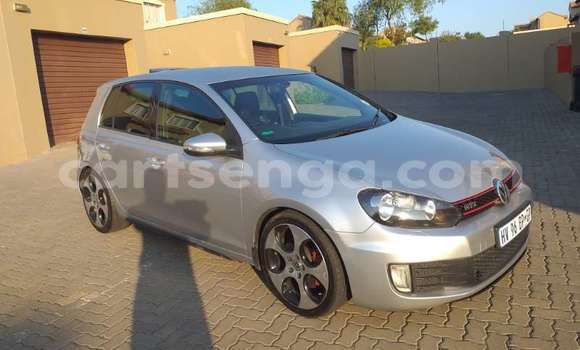 Buy Used Volkswagen Golf Silver Car in Bhunya in Manzini Buy Used Volkswagen Golf Silver Car in Bhunya in Manzini