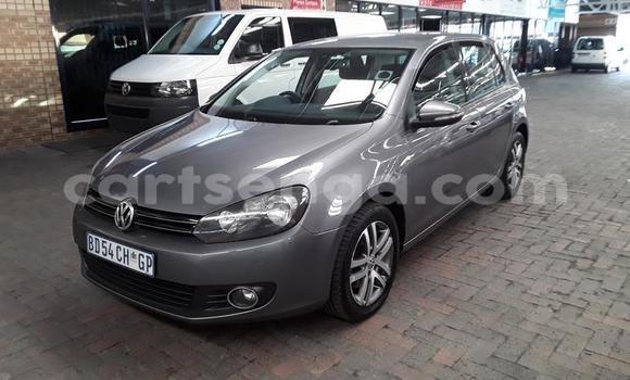 Nunua Ilio tumika Volkswagen Golf Silver Gari ndani ya Mbabane nchini Manzini Nunua Ilio tumika Volkswagen Golf Silver Gari ndani ya Mbabane nchini Manzini