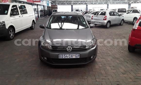 Nunua Ilio tumika Volkswagen Golf Silver Gari ndani ya Mbabane nchini Manzini Nunua Ilio tumika Volkswagen Golf Silver Gari ndani ya Mbabane nchini Manzini