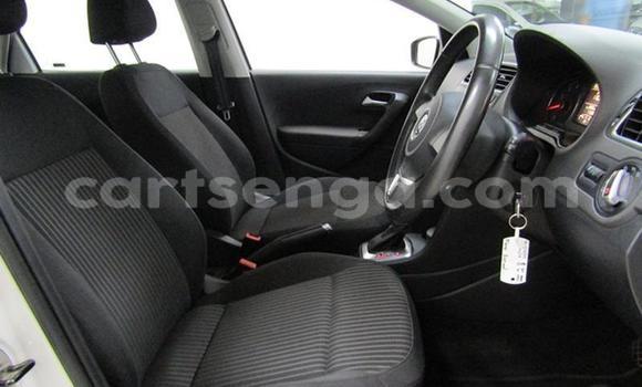 Acheter Occasion Voiture Volkswagen Polo Blanc à Big Bend, Lubombo District Acheter Occasion Voiture Volkswagen Polo Blanc à Big Bend, Lubombo District