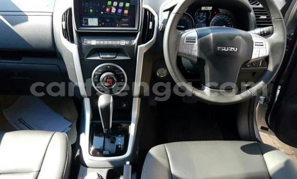 Buy Used Isuzu MU-X Silver Car in Malkerns in Manzini Buy Used Isuzu MU-X Silver Car in Malkerns in Manzini