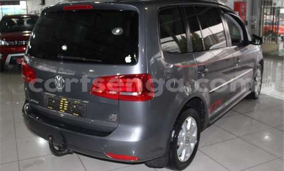Acheter Occasion Voiture Volkswagen Touran Noir à Mbabane, Manzini Acheter Occasion Voiture Volkswagen Touran Noir à Mbabane, Manzini