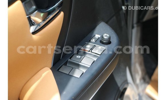 Acheter Import Voiture Toyota Fortuner Noir à Import - Dubai, Hhohho Acheter Import Voiture Toyota Fortuner Noir à Import - Dubai, Hhohho