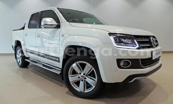 Buy Used Volkswagen Amarok White Car in Ezulwini in Hhohho Buy Used Volkswagen Amarok White Car in Ezulwini in Hhohho