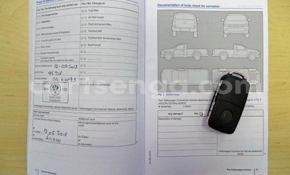 Buy Used Volkswagen Amarok White Car in Ezulwini in Hhohho Buy Used Volkswagen Amarok White Car in Ezulwini in Hhohho