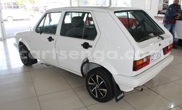 Acheter Occasion Voiture Volkswagen Golf Blanc à Ezulwini, Hhohho Acheter Occasion Voiture Volkswagen Golf Blanc à Ezulwini, Hhohho