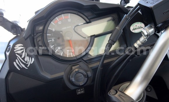 Nunua Ilio tumika Suzuki GSR Silver Bike ndani ya Import - Dubai nchini Hhohho Nunua Ilio tumika Suzuki GSR Silver Bike ndani ya Import - Dubai nchini Hhohho