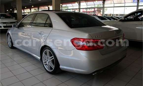 Buy Used Mercedes‒Benz E–Class Silver Car in Bulembu in Hhohho Buy Used Mercedes‒Benz E–Class Silver Car in Bulembu in Hhohho