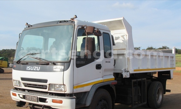 Buy Used Isuzu FTR 850 White Truck in Lavumisa in Shiselweni District
