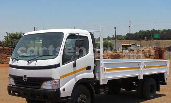 Acheter Occasion Utilitaire Toyota Dyna Blanc à Matsapha, Manzini Acheter Occasion Utilitaire Toyota Dyna Blanc à Matsapha, Manzini