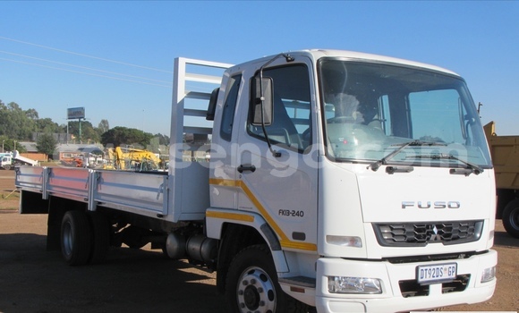 Acheter Occasion Utilitaire Mitsubishi L400 Blanc à Big Bend, Lubombo District Acheter Occasion Utilitaire Mitsubishi L400 Blanc à Big Bend, Lubombo District