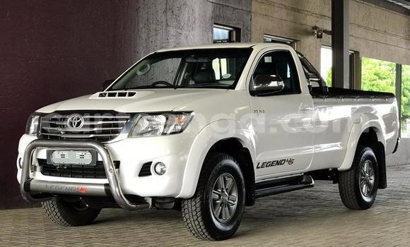Buy Used Toyota Hilux White Car in Bulembu in Hhohho Buy Used Toyota Hilux White Car in Bulembu in Hhohho