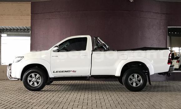 Buy Used Toyota Hilux White Car in Bulembu in Hhohho Buy Used Toyota Hilux White Car in Bulembu in Hhohho