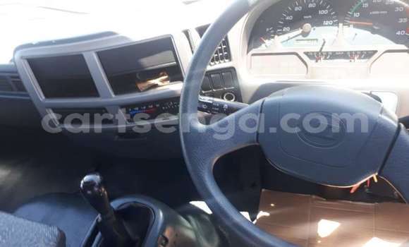 Buy Used Nissan UD White Truck in Hlatikulu in Shiselweni District Buy Used Nissan UD White Truck in Hlatikulu in Shiselweni District