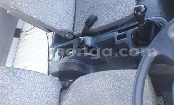 Buy Used Nissan UD White Truck in Hlatikulu in Shiselweni District Buy Used Nissan UD White Truck in Hlatikulu in Shiselweni District