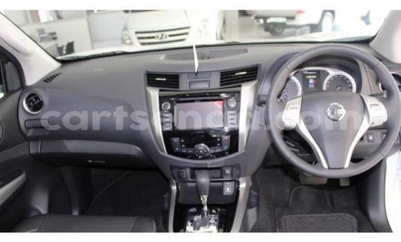 Buy Used Nissan Navara White Car in Simunye in Lubombo District Buy Used Nissan Navara White Car in Simunye in Lubombo District