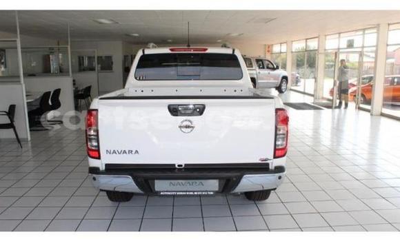 Buy Used Nissan Navara White Car in Simunye in Lubombo District Buy Used Nissan Navara White Car in Simunye in Lubombo District