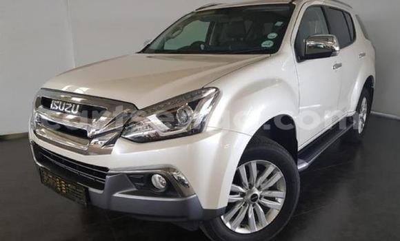 Buy Used Isuzu MU-X White Car in Big Bend in Lubombo District Buy Used Isuzu MU-X White Car in Big Bend in Lubombo District